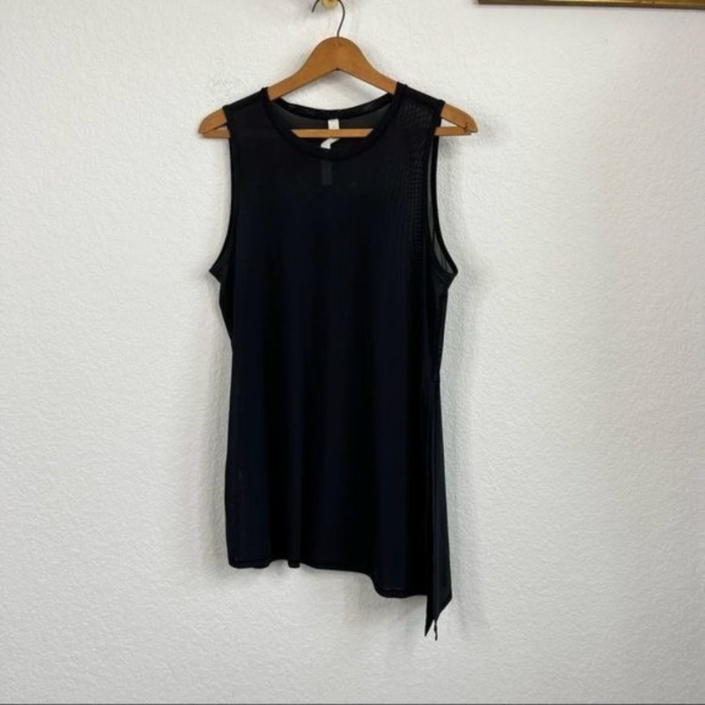 Lululemon Strength Sheer Muscle Side Slit Tank Top